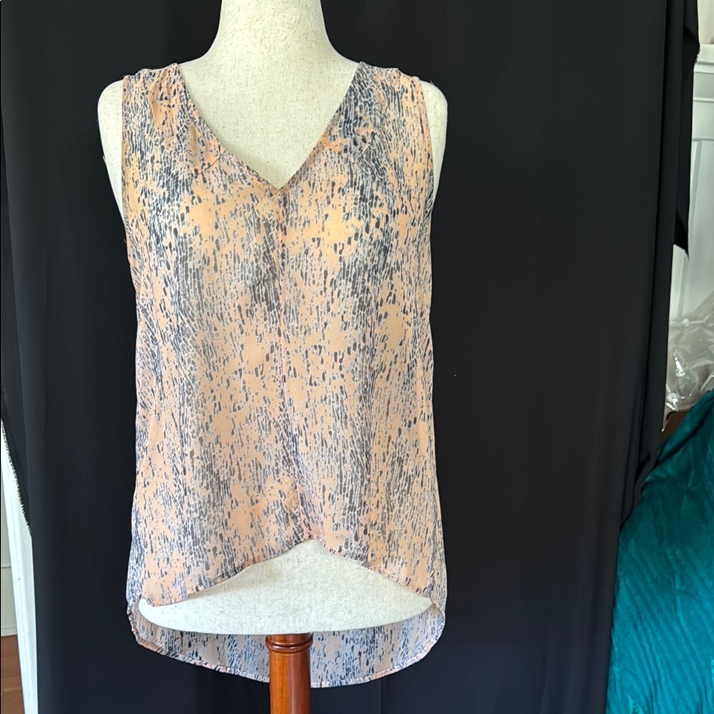 Love, Zoe Women's Sleeveless Top - Size Medium